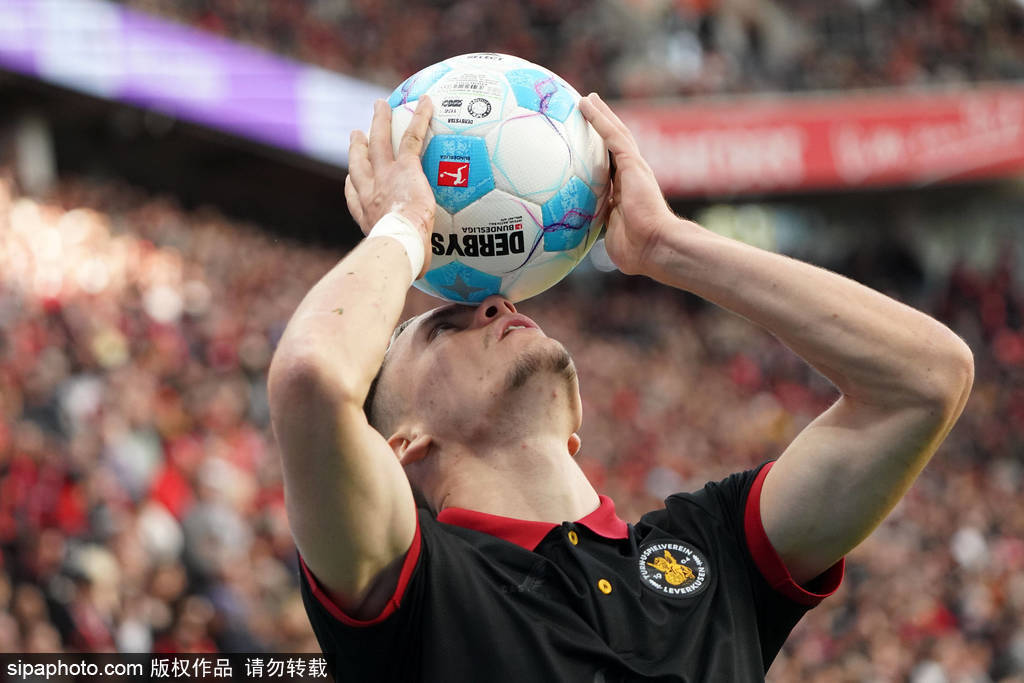 利物浦豪掷69亿引援，法兰克福锋霸埃基提克即将登陆英超？